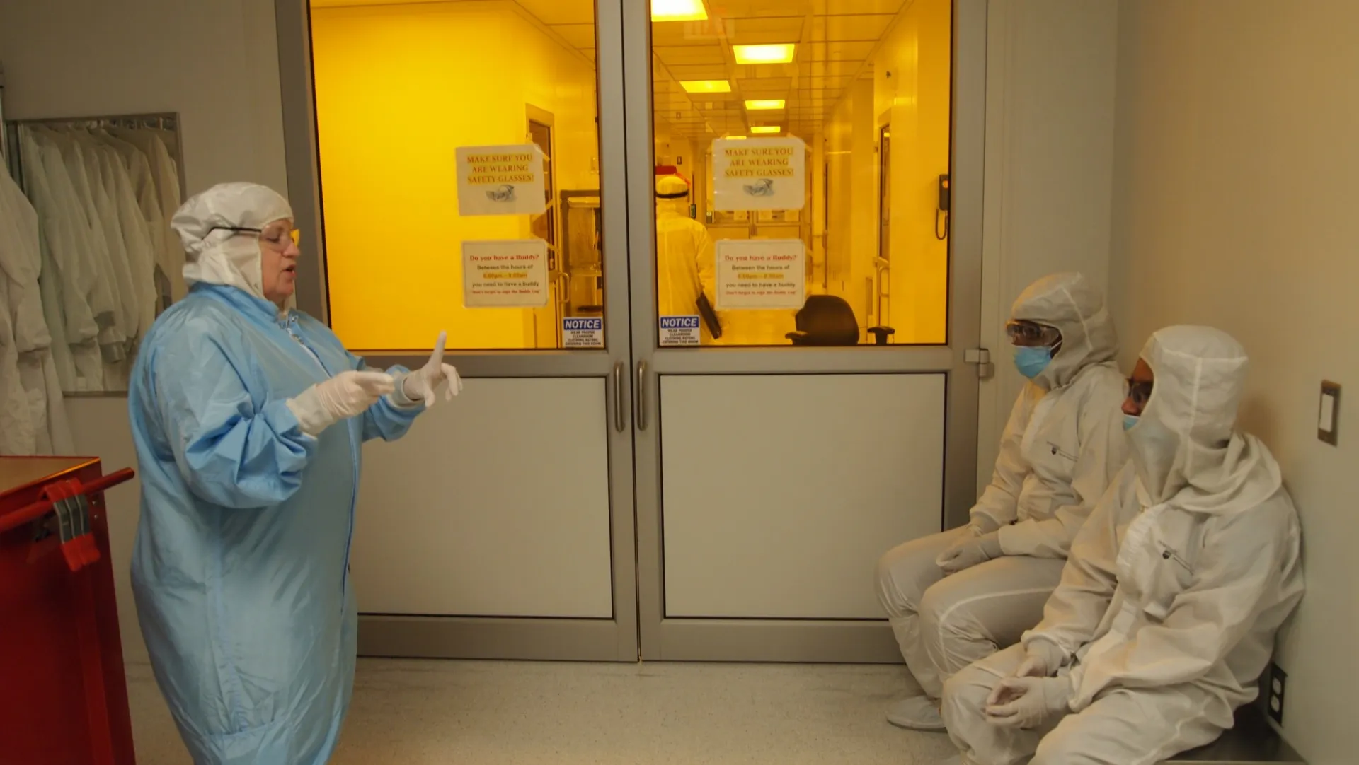 cleanroom_entrance